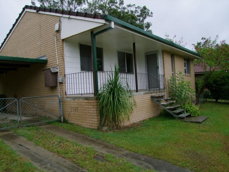 19 Anchusa Street, Kingston QLD 4114