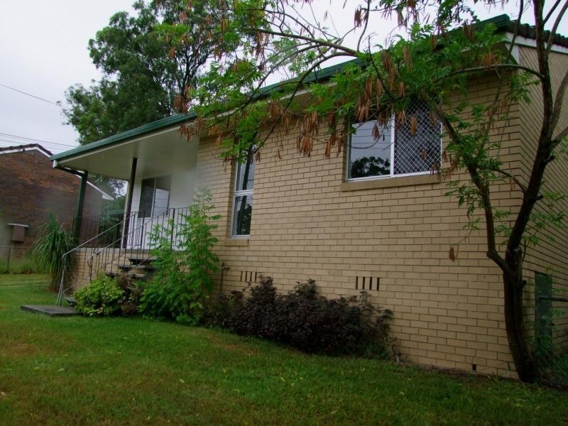 19 Anchusa Street, Kingston QLD 4114