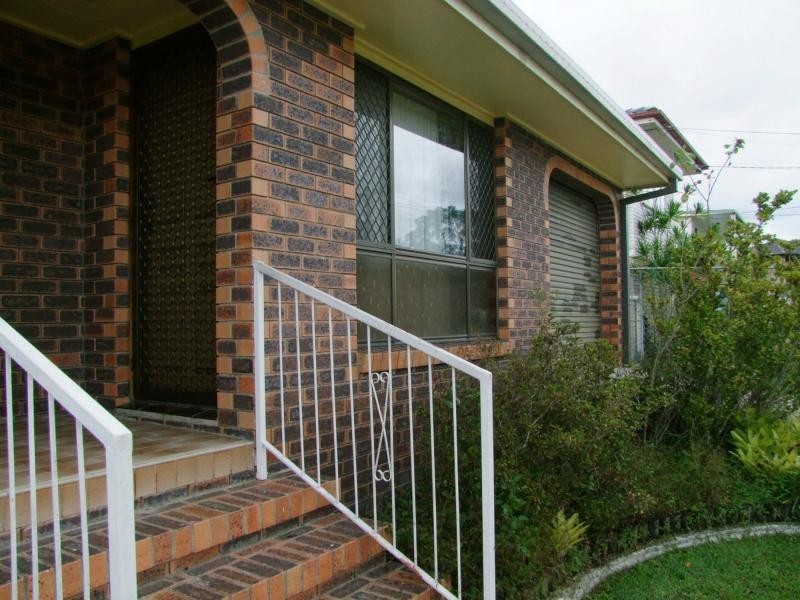 12 Pine Drive, Woodridge QLD 4114