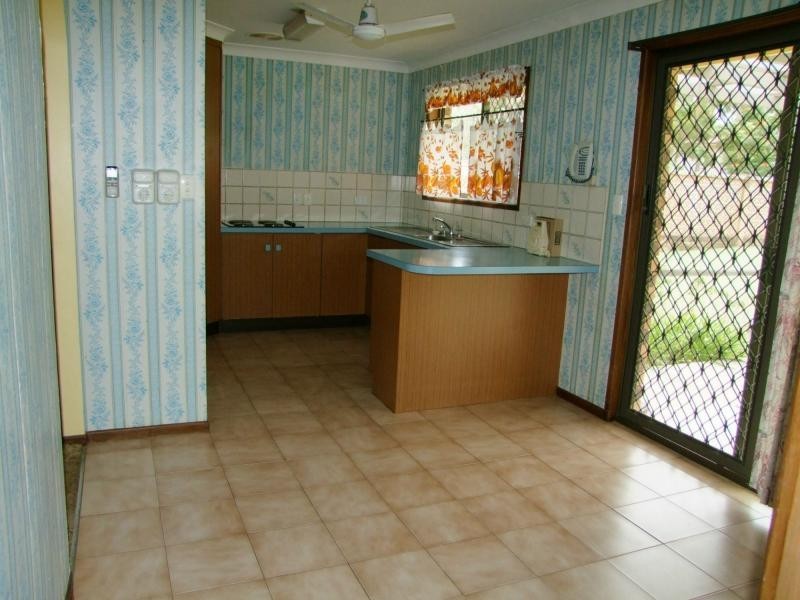 12 Pine Drive, Woodridge QLD 4114