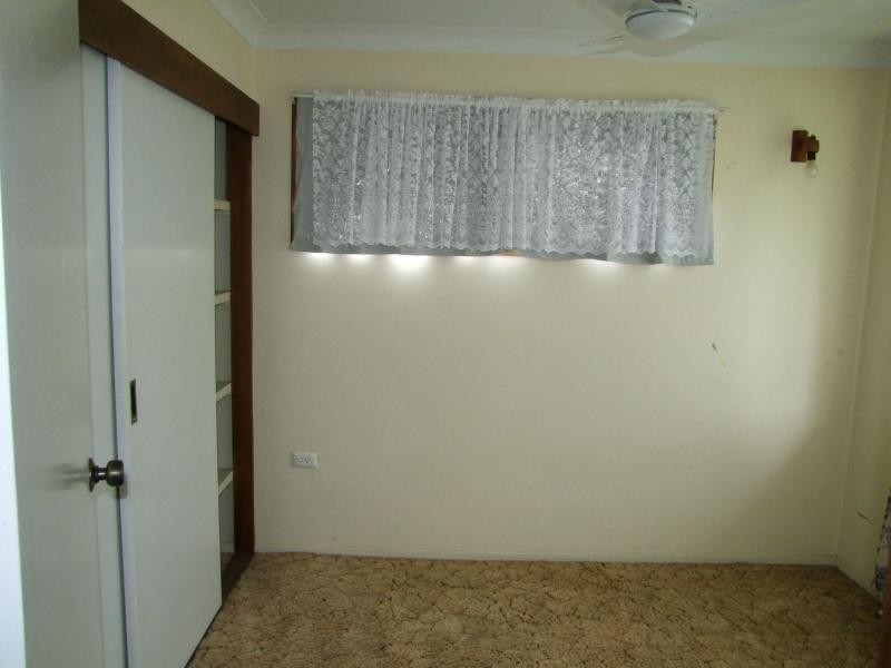12 Pine Drive, Woodridge QLD 4114
