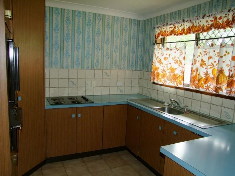 12 Pine Drive, Woodridge QLD 4114
