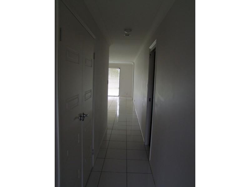 1 Summerhill Court, Marsden QLD 4132