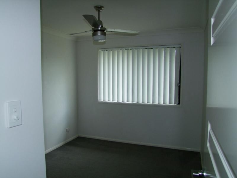 1 Summerhill Court, Marsden QLD 4132