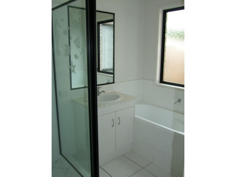 1 Summerhill Court, Marsden QLD 4132