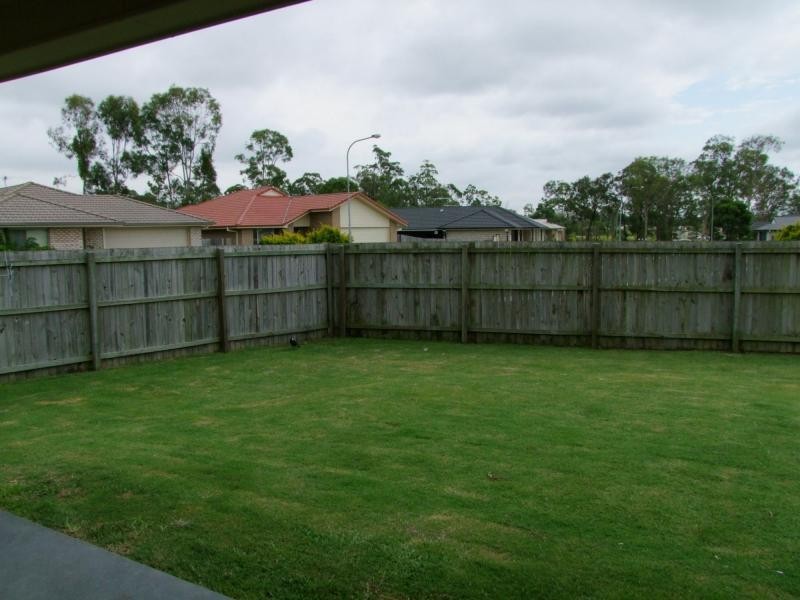 1 Summerhill Court, Marsden QLD 4132