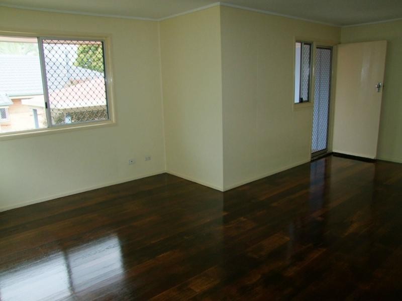 8 Natalie Street, Slacks Creek QLD 4127