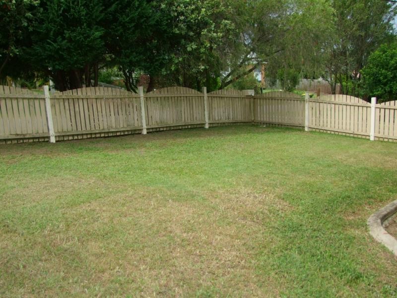 8 Natalie Street, Slacks Creek QLD 4127