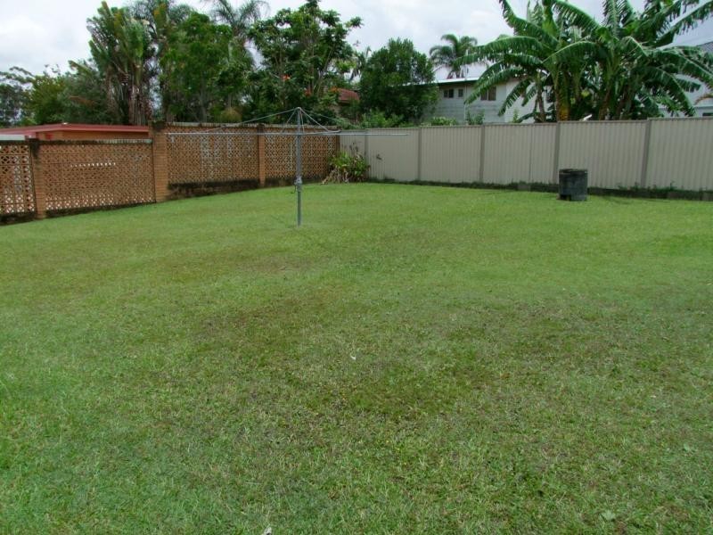 12 Pine Drive, Woodridge QLD 4114