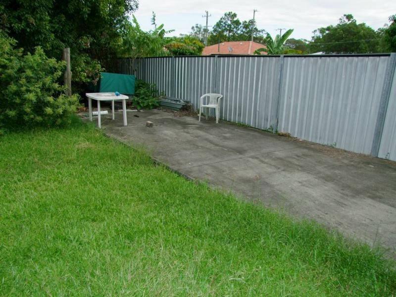 42 Elm Avenue, Trinder Park, Woodridge QLD 4114