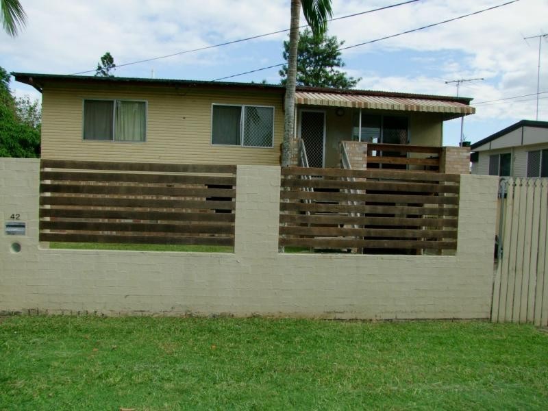 42 Elm Avenue, Trinder Park, Woodridge QLD 4114