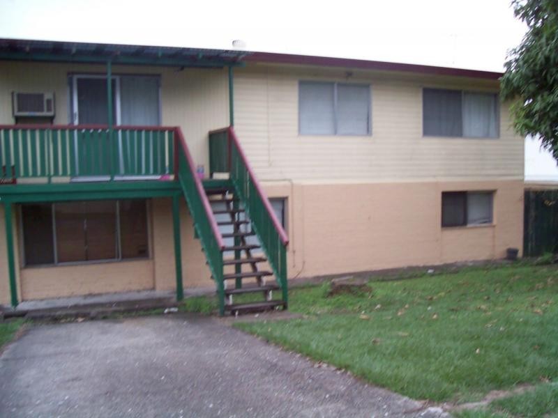 10 Mikaga court, Woodridge QLD 4114