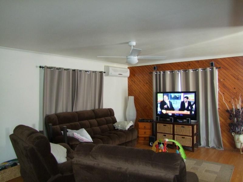 2/9 Canopus Court, Kingston QLD 4114