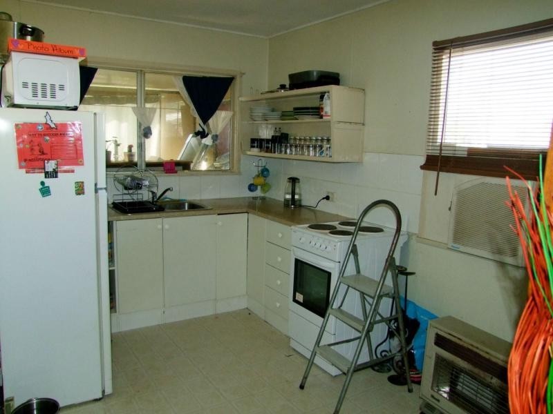8 Laconia Street, Logan Central QLD 4114