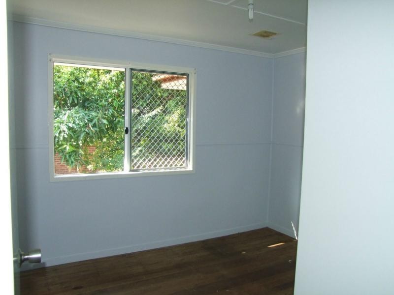 7 SKYLINE Drive, Kingston QLD 4114