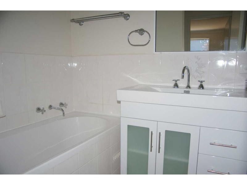 Duplex 2/8 Starboard Close, Salamander Bay NSW 2317