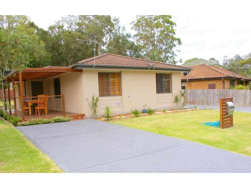 6 Hutcheson Avenue, Soldiers Point NSW 2317