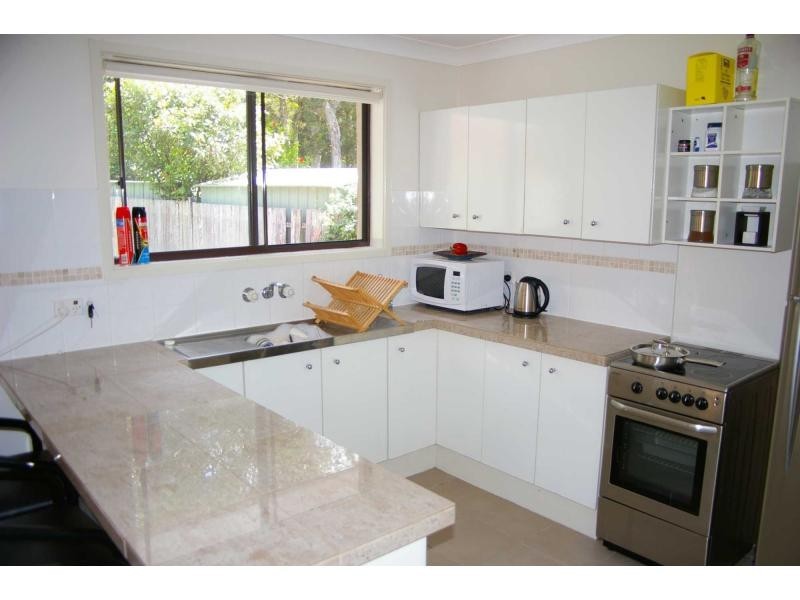 6 Hutcheson Avenue, Soldiers Point NSW 2317