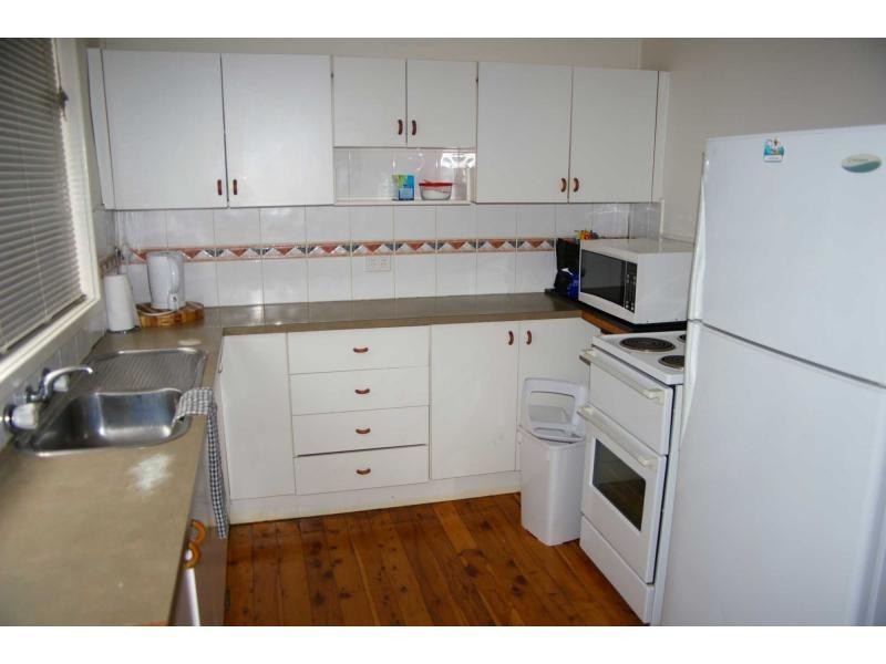 1 Lloyd Lane, Shoal Bay NSW 2315