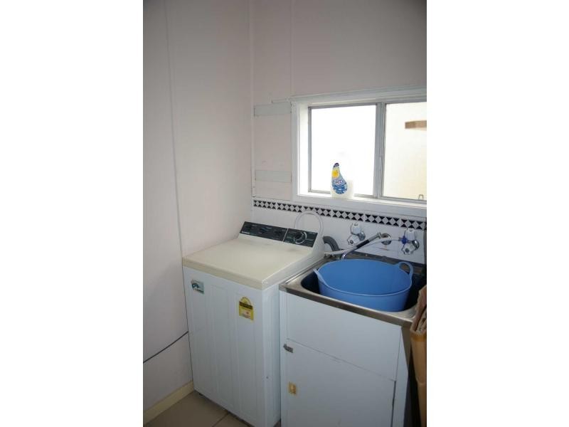 1 Lloyd Lane, Shoal Bay NSW 2315