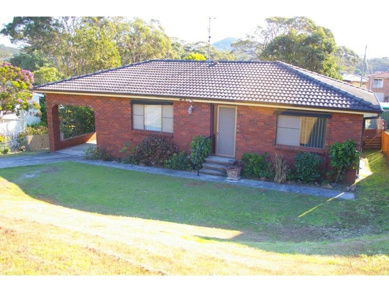 18 Victor Parade, Shoal Bay NSW 2315