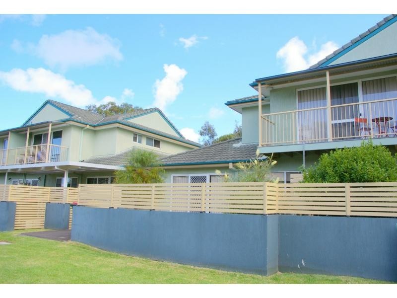 2/244 Sandy Point Road, Salamander Bay NSW 2317