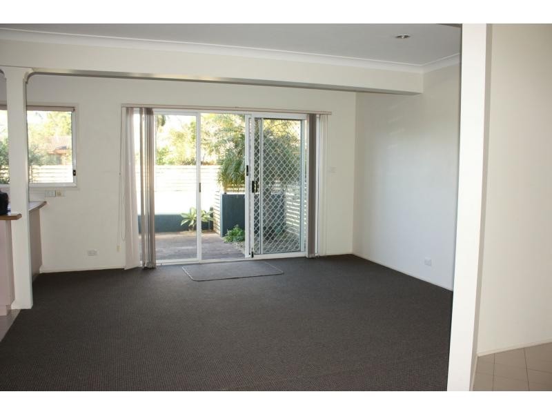 2/244 Sandy Point Road, Salamander Bay NSW 2317