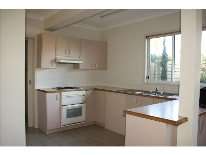 2/244 Sandy Point Road, Salamander Bay NSW 2317