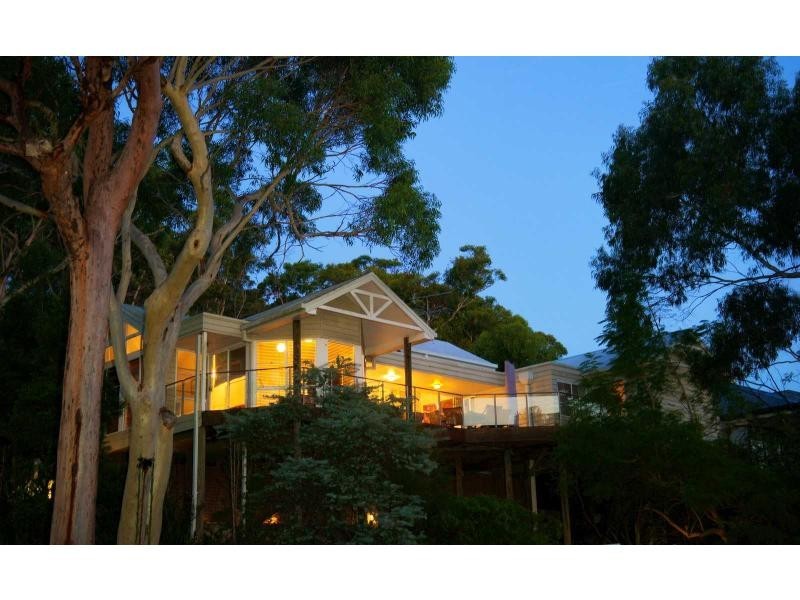 18 Tingara Road, Nelson Bay NSW 2315