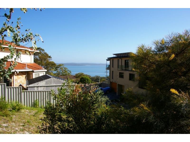 2 Wollomi Avenue, Nelson Bay NSW 2315