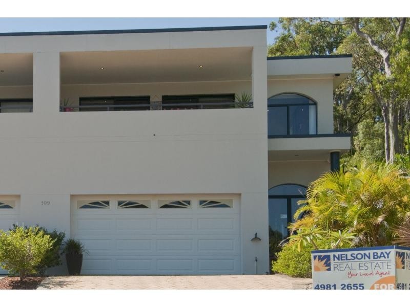 2/109 Wallawa Road, Nelson Bay NSW 2315