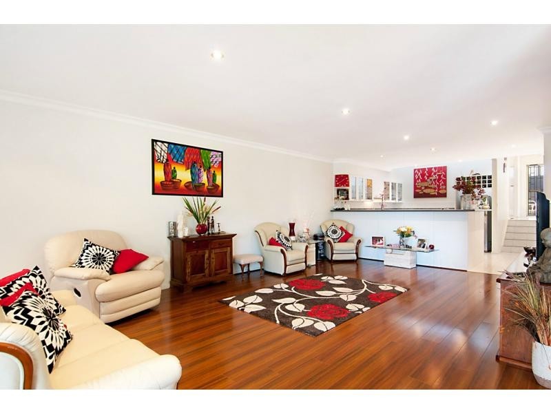 2/109 Wallawa Road, Nelson Bay NSW 2315