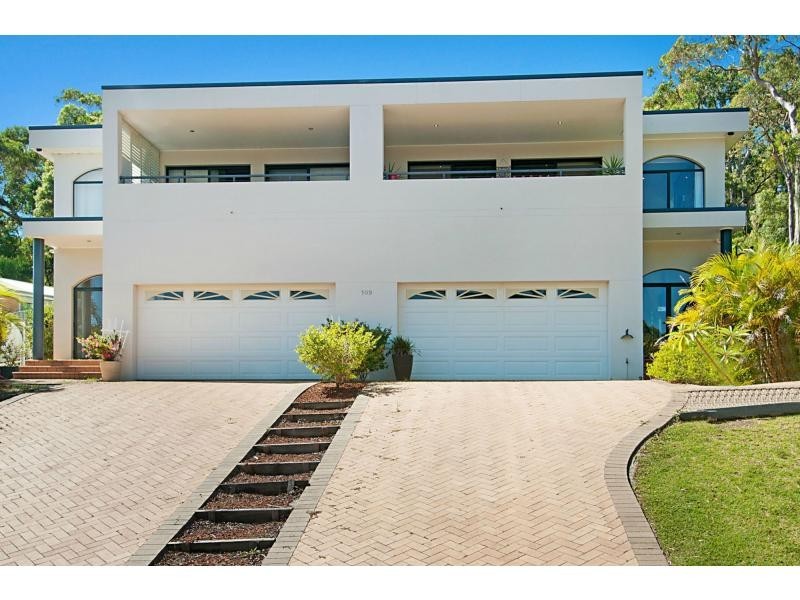 2/109 Wallawa Road, Nelson Bay NSW 2315