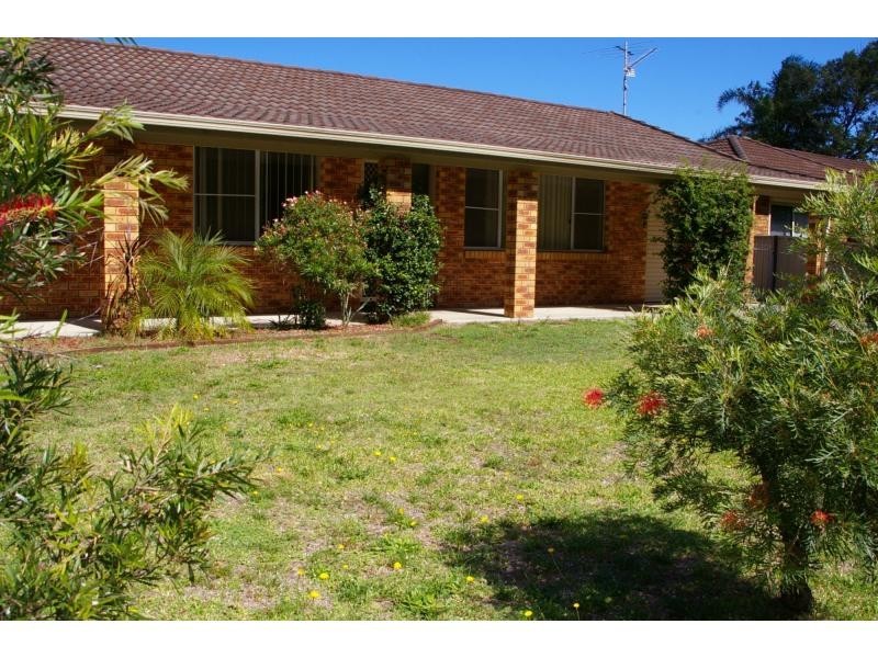6 Blake Parade, Anna Bay NSW 2316