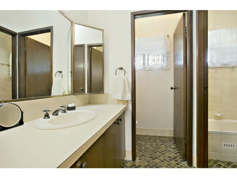 4 Cromarty Lane, Bobs Farm NSW 2316