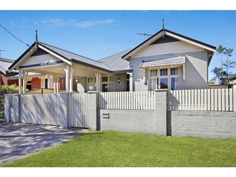 8 Myola Street, Mayfield NSW 2304