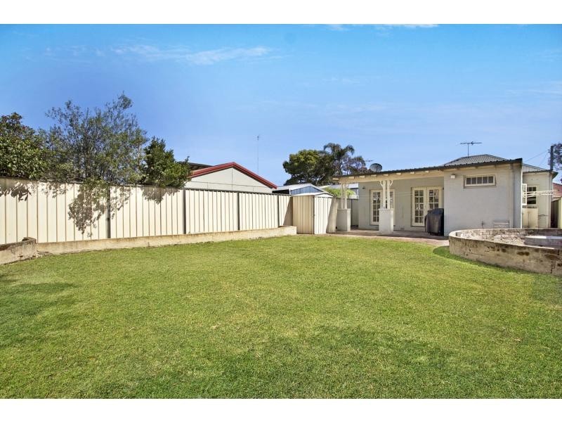 8 Myola Street, Mayfield NSW 2304