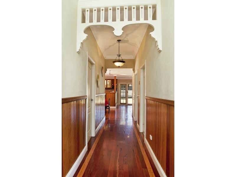 8 Myola Street, Mayfield NSW 2304