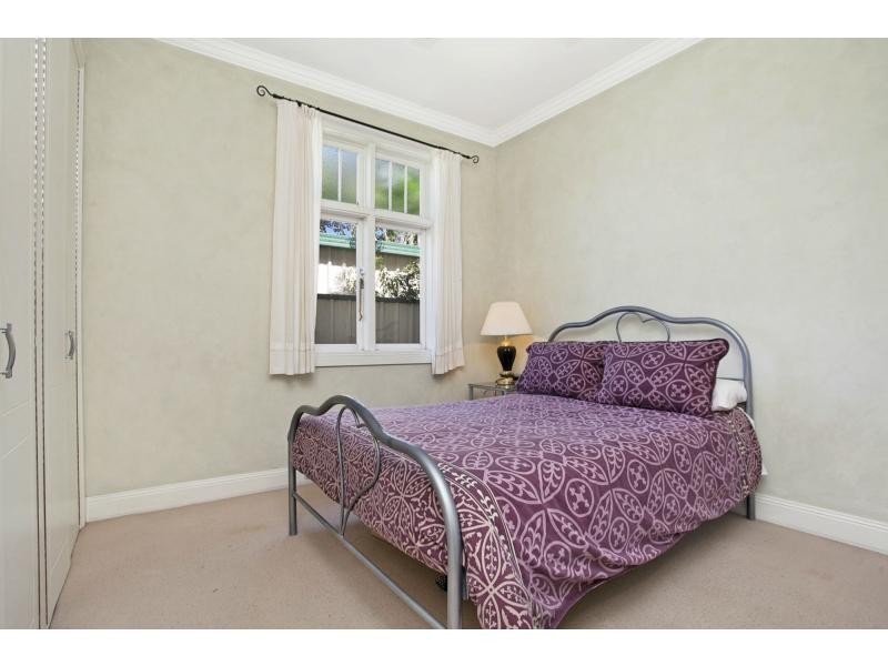 8 Myola Street, Mayfield NSW 2304