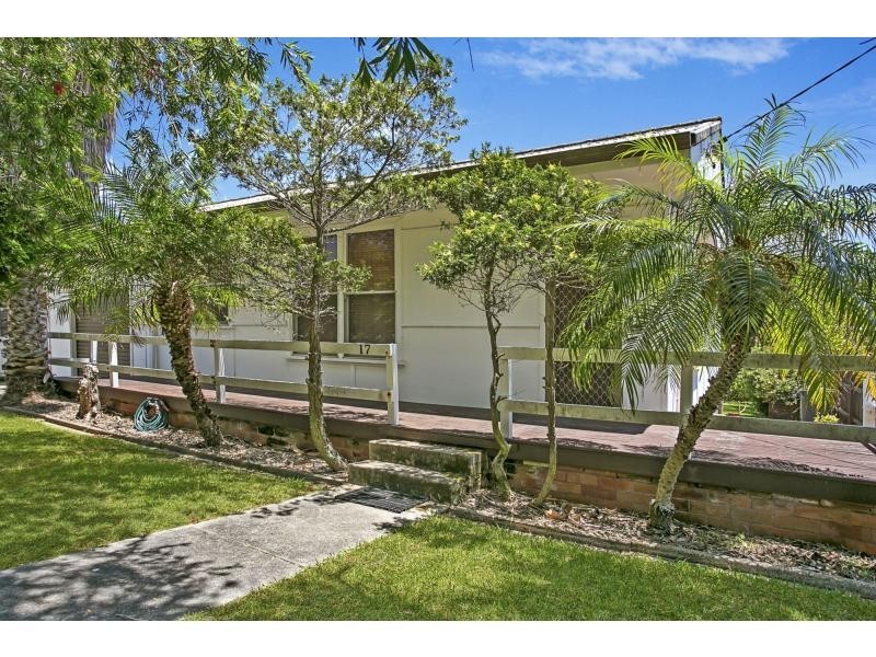 17 Bent Street, Fingal Bay NSW 2315