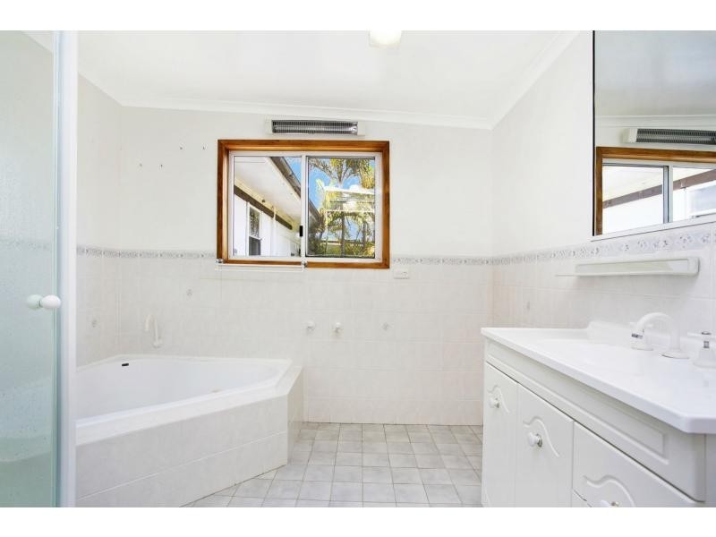 17 Bent Street, Fingal Bay NSW 2315