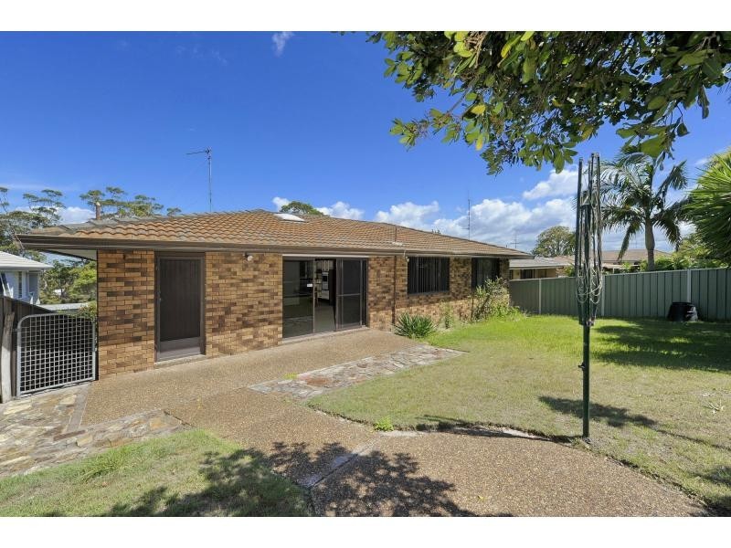 40 Corrie Parade, Corlette NSW 2315
