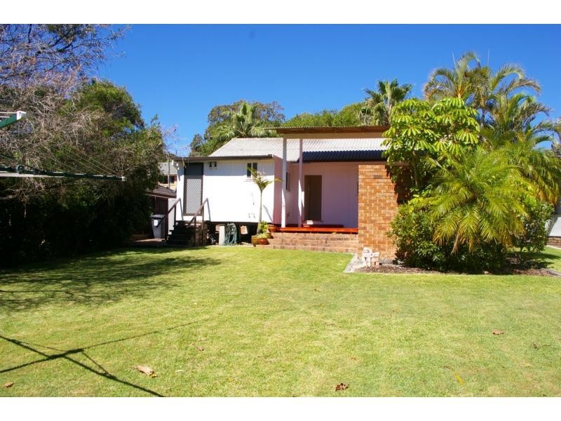 17 Bent Street, Fingal Bay NSW 2315