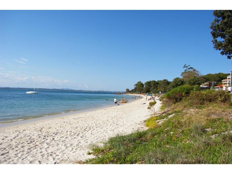 2 Dowling Street, Lagoons Estate, Nelson Bay NSW 2315