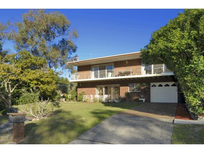 19 Yoolarai Crescent, Nelson Bay NSW 2315