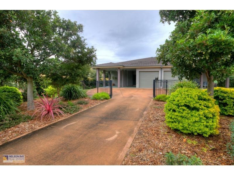 4 Dowling Street, Nelson Bay NSW 2315