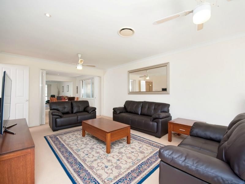 1 Taylor Road, Taylors Beach NSW 2316