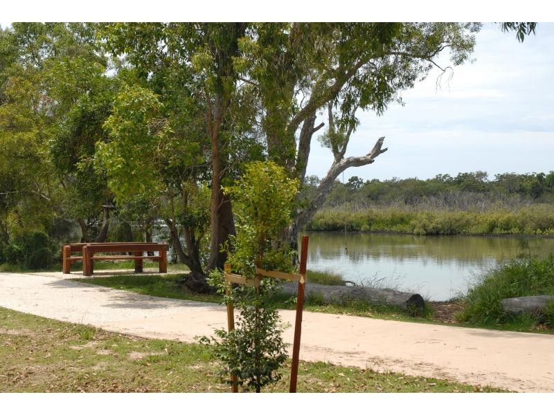 19 Creek Road, Noosaville QLD 4566