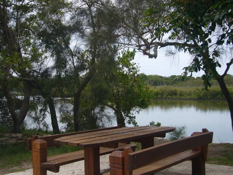 19 Creek Road, Noosaville QLD 4566