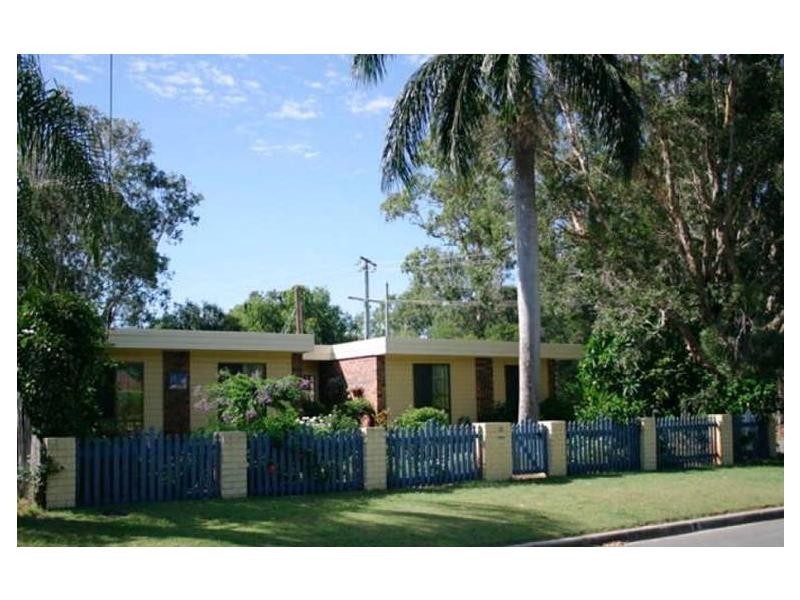 19 Creek Road, Noosaville QLD 4566